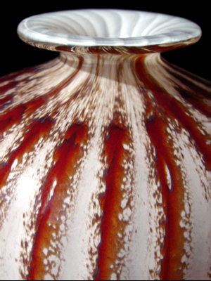 Red and white striped vase 1 - detail