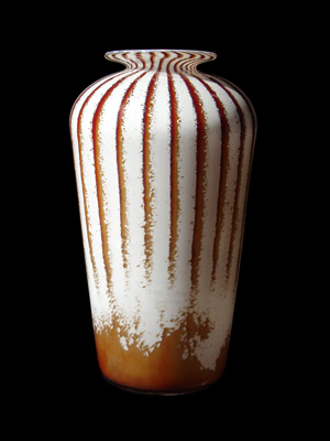 Red and white striped vase 2 (9 x 5 inches)